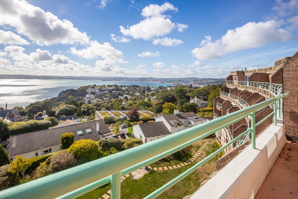 Crescent Higher Road Property for Sale in Torquay